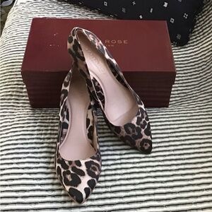 ***BRAND NEW*** In box, Taryn Rose Gabriela Leopard pumps!